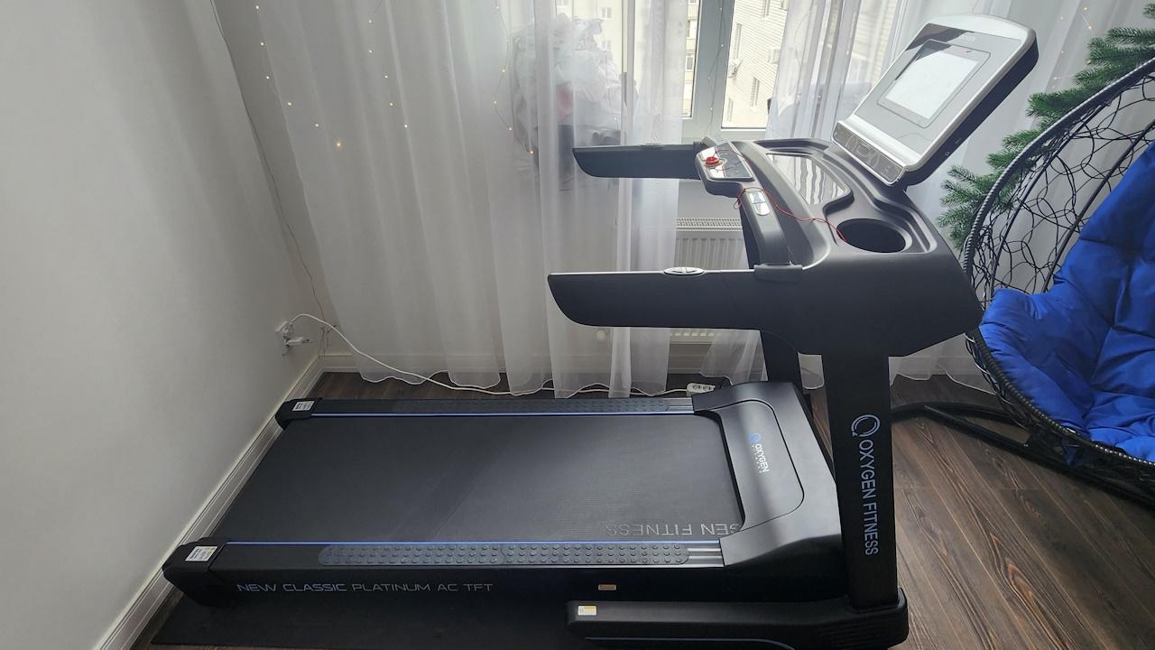 Аренда беговой дорожки Oxygen New Classic Platinum AC TFT/LED в Краснодаре