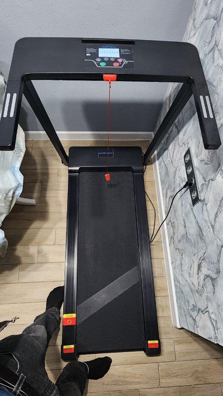 Аренда беговой дорожки EVO Fitness Vector M600 в Краснодаре
