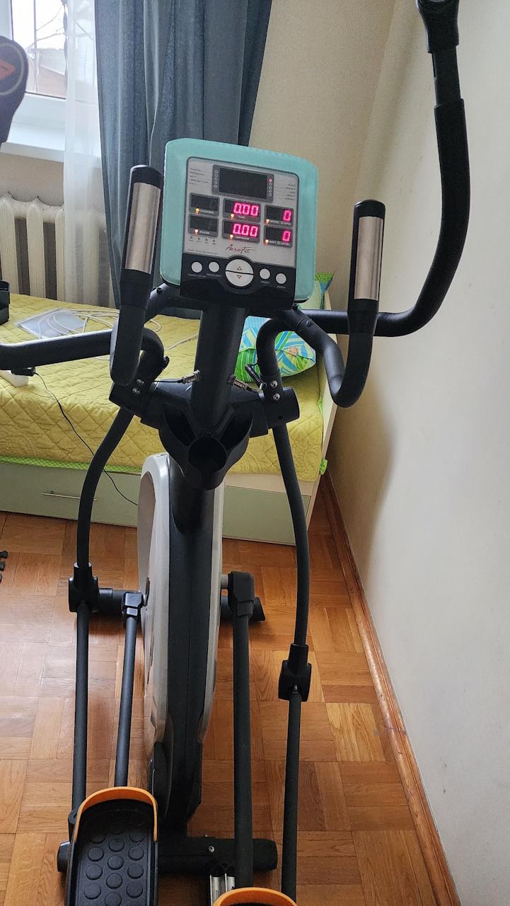 Аренда эллиптического тренажера Aerofit E5000 в Краснодаре