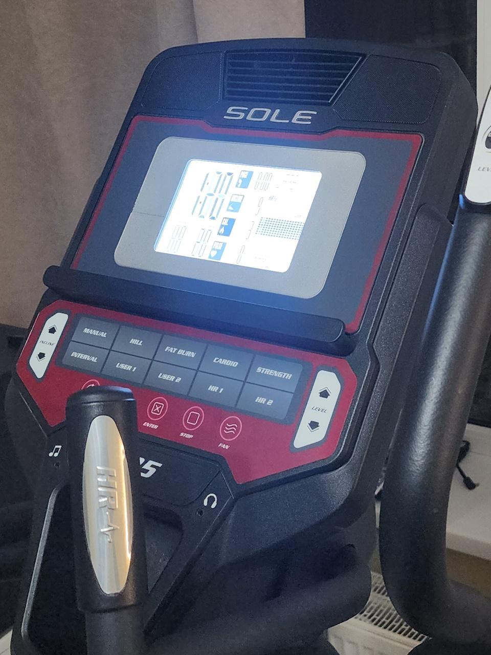 Аренда эллиптического тренажера Sole Fitness E25 в Краснодаре