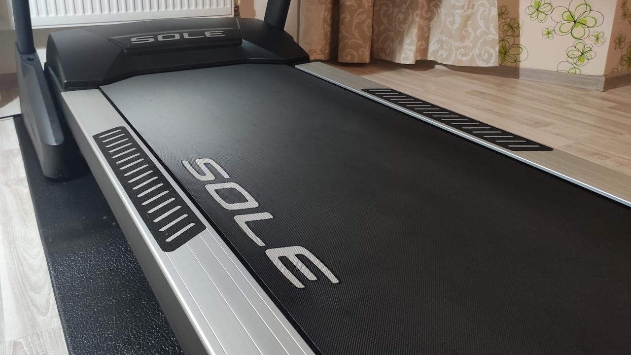 Аренда беговой дорожки Sole Fitness F85 в Краснодаре