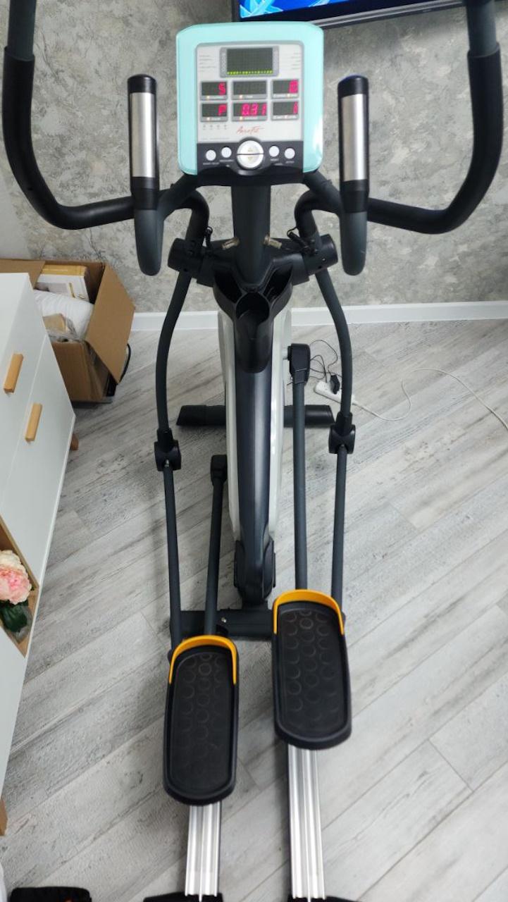 Аренда эллиптического тренажера Aerofit E5000 в Краснодаре