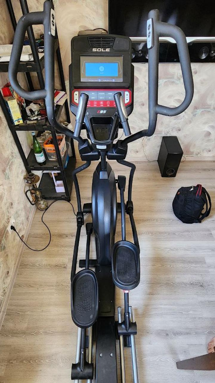 Аренда эллиптического тренажера Sole Fitness E95 в Краснодаре