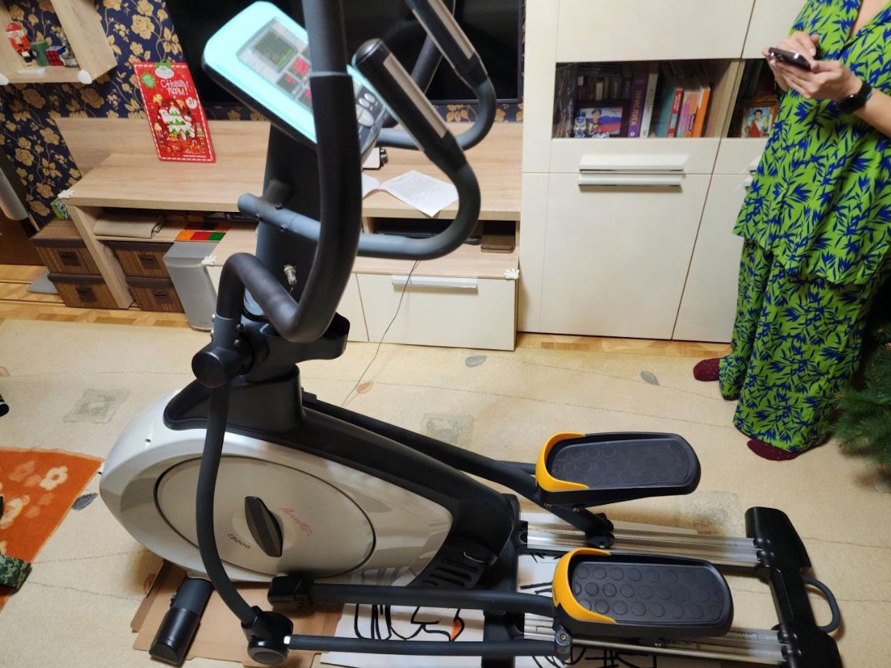 Аренда эллиптического тренажера Aerofit E5000 в Краснодаре