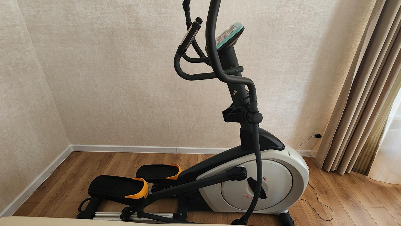 Аренда эллиптического тренажера Aerofit E5000 в Краснодаре