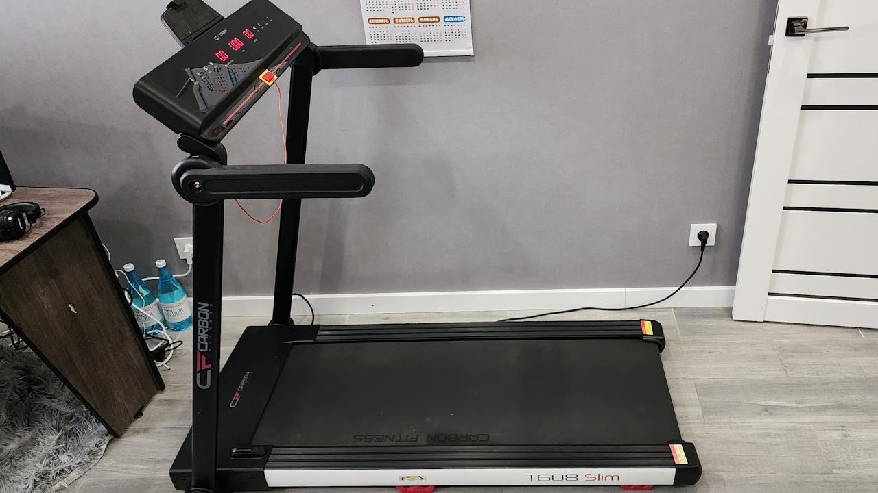 Аренда беговой дорожки Carbon T608 Slim в Краснодаре