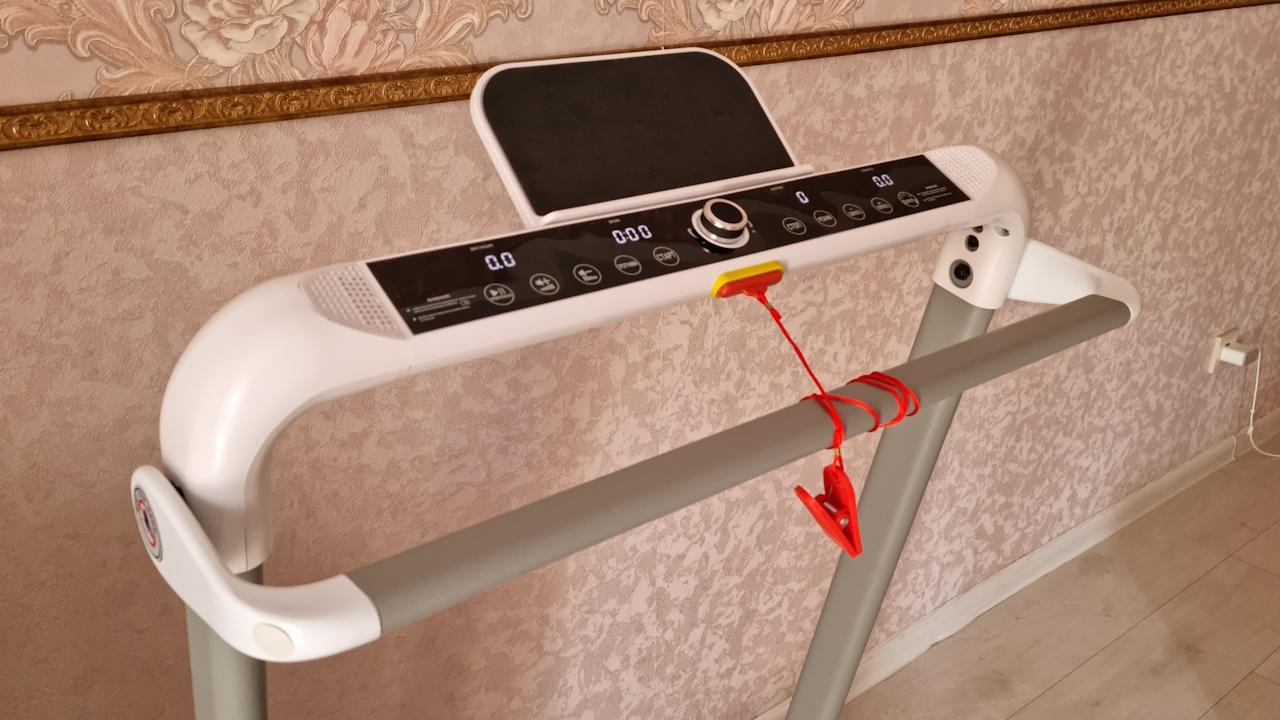 Аренда беговой дорожки Evo Fitness Vector M700 в Краснодаре