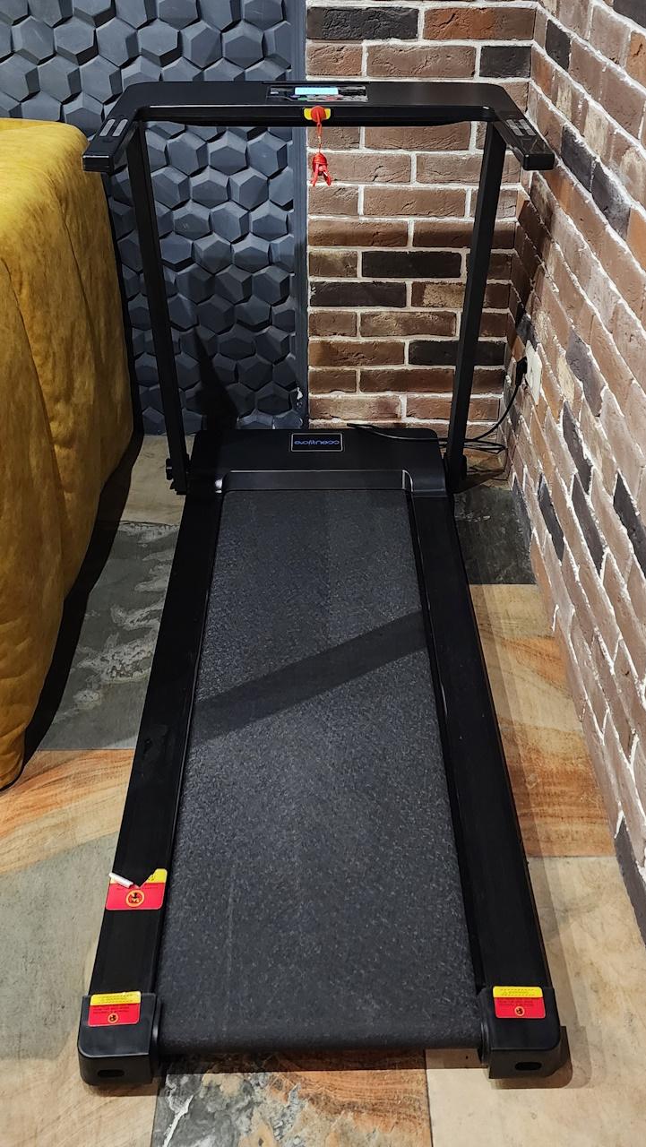 Аренда беговой дорожки EVO Fitness Vector M600 в Краснодаре