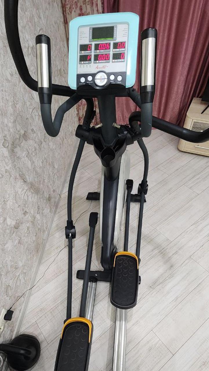 Аренда эллиптического тренажера Aerofit E5000 в Краснодаре