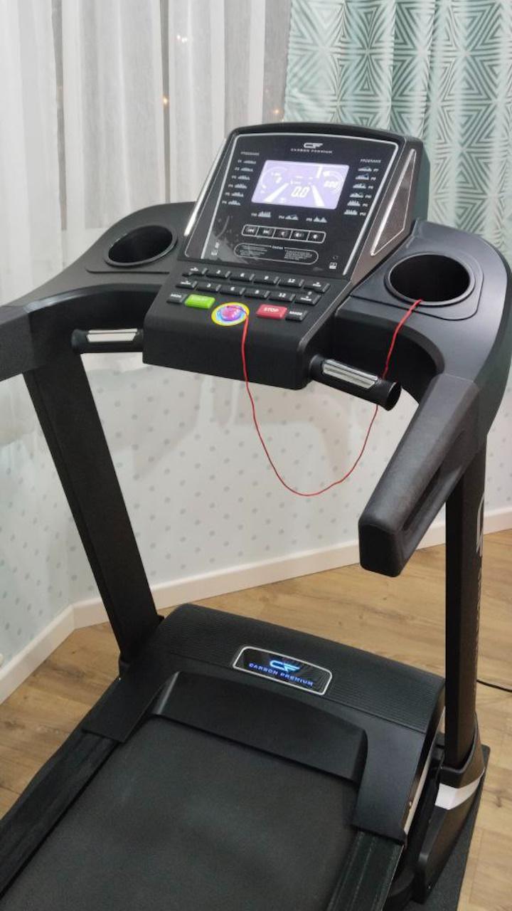 Аренда беговой дорожки Carbon Premium World Runner T1 в Краснодаре