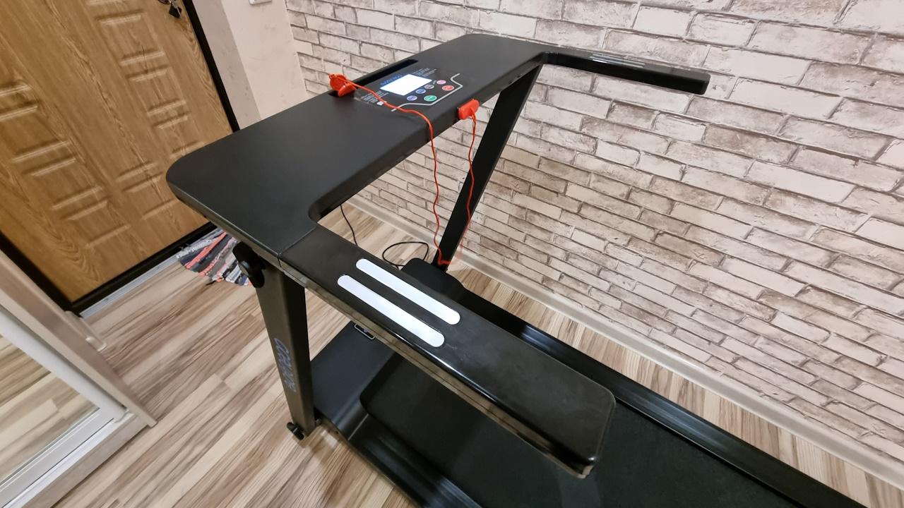 Аренда беговой дорожки EVO Fitness Vector M600 в Краснодаре