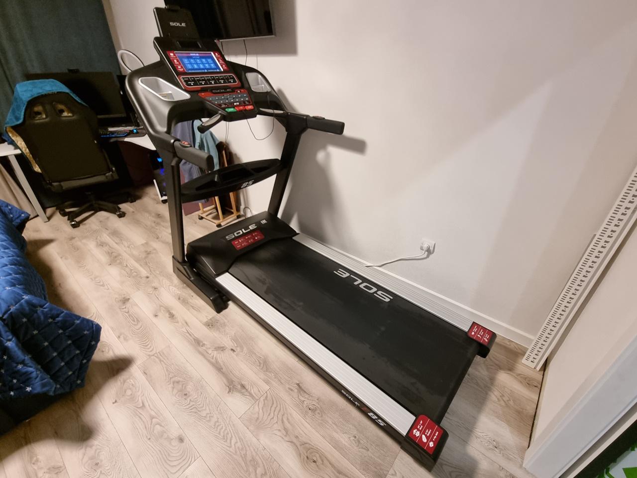 Аренда беговой дорожки Sole Fitness F85 в Краснодаре