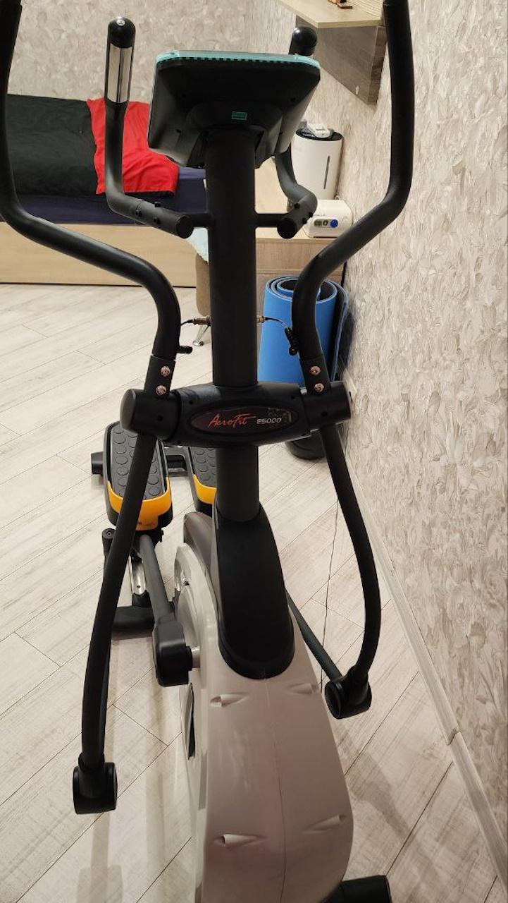 Аренда эллиптического тренажера Aerofit E5000 в Краснодаре