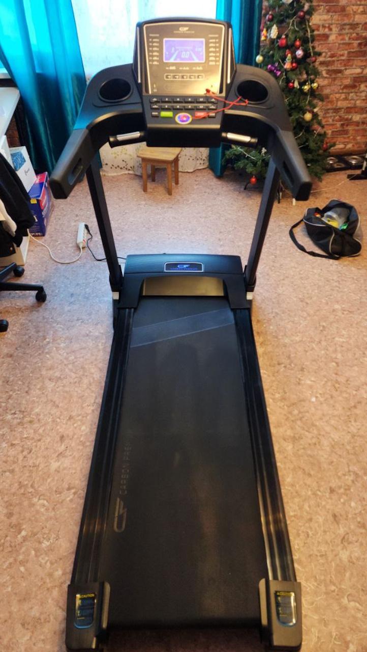 Аренда беговой дорожки Carbon Premium World Runner T1 в Краснодаре