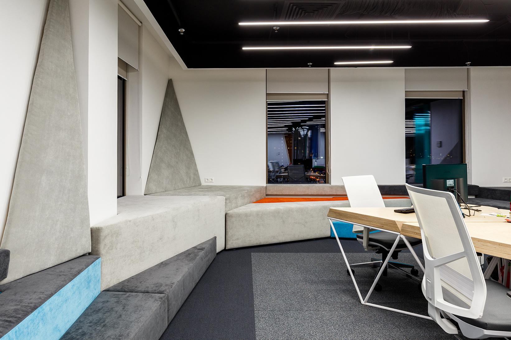 Дизайн и реализация офиса Битрикс 24