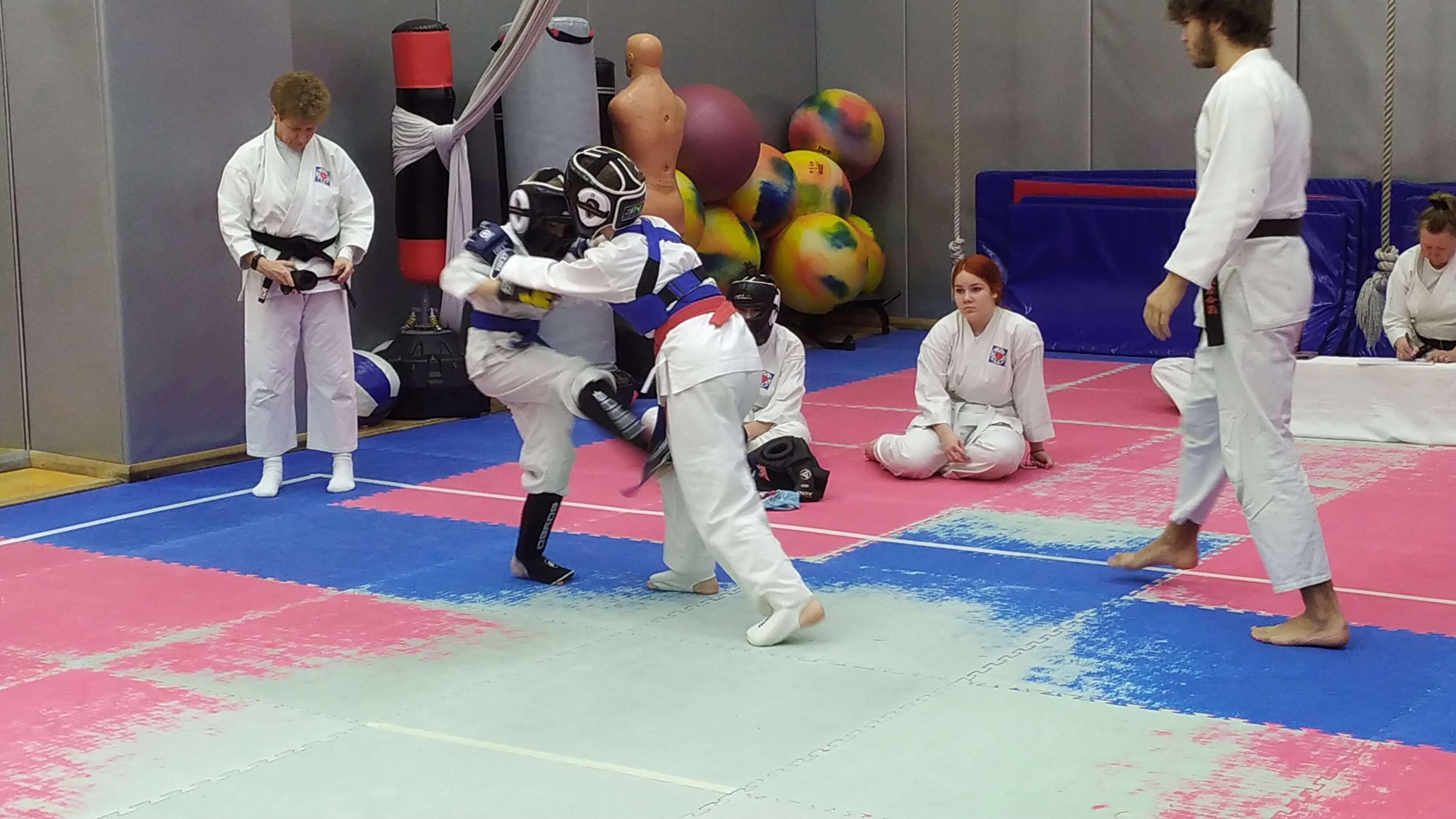  Защита от ножа 21.02.2026. 5