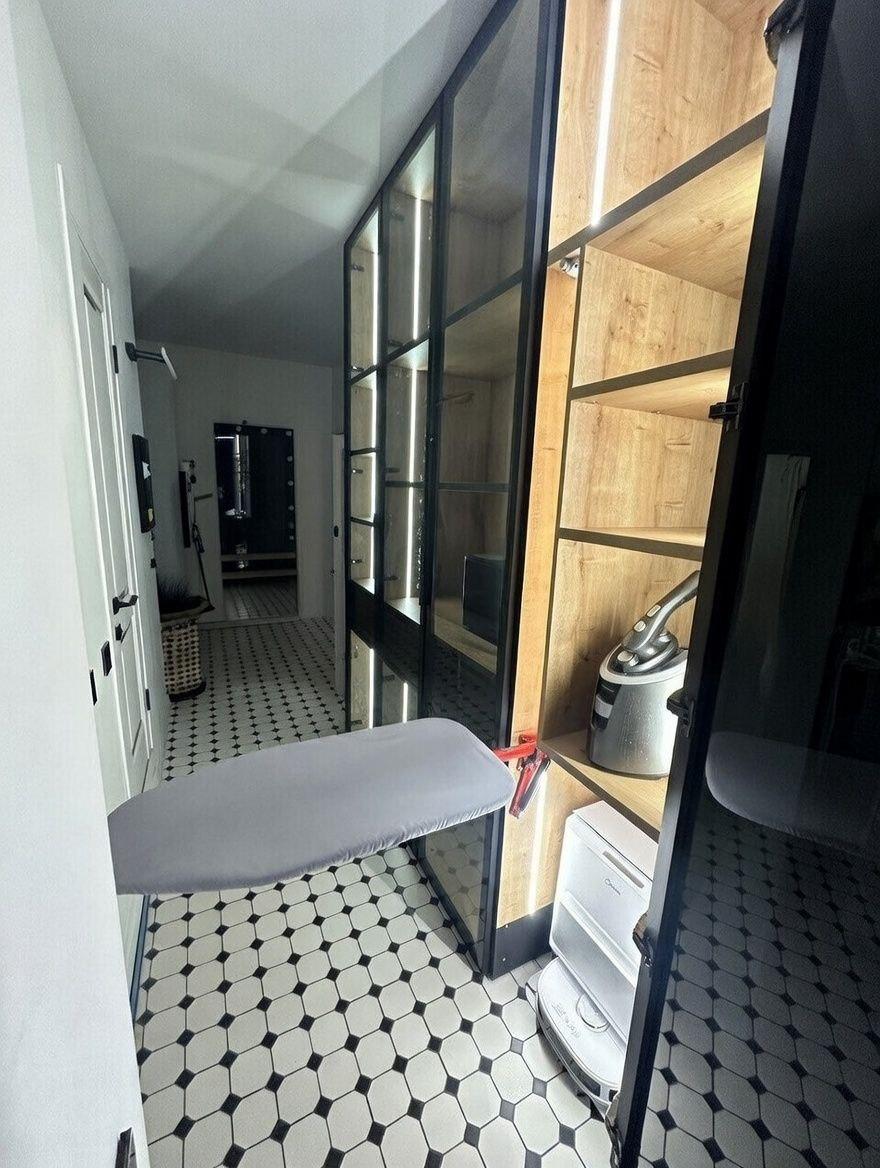 Шкаф хозяйственный